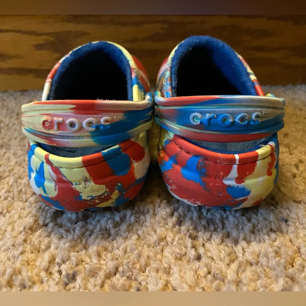 CROCS tie dye